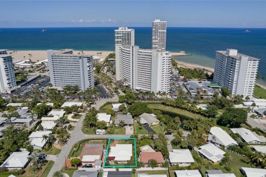 2005 SE 26th Ter Fort Lauderdale, FL 33316-3229