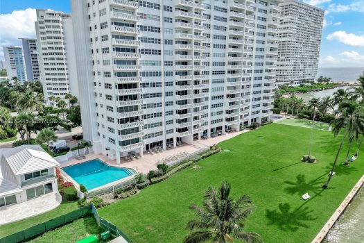 2100 S Ocean Dr #3CD Fort Lauderdale, FL 33316-3816
