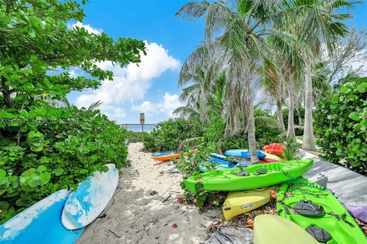 2100 S Ocean Dr #3CD Fort Lauderdale, FL 33316-3816